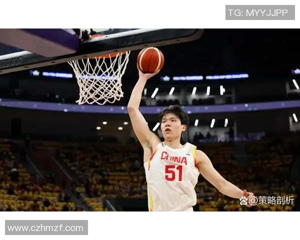 齐麟的崛起与挑战：探索新生代篮球运动员的成长之路与未来前景